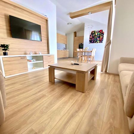 ז'אבוריץ' Golden Apartments מראה חיצוני תמונה