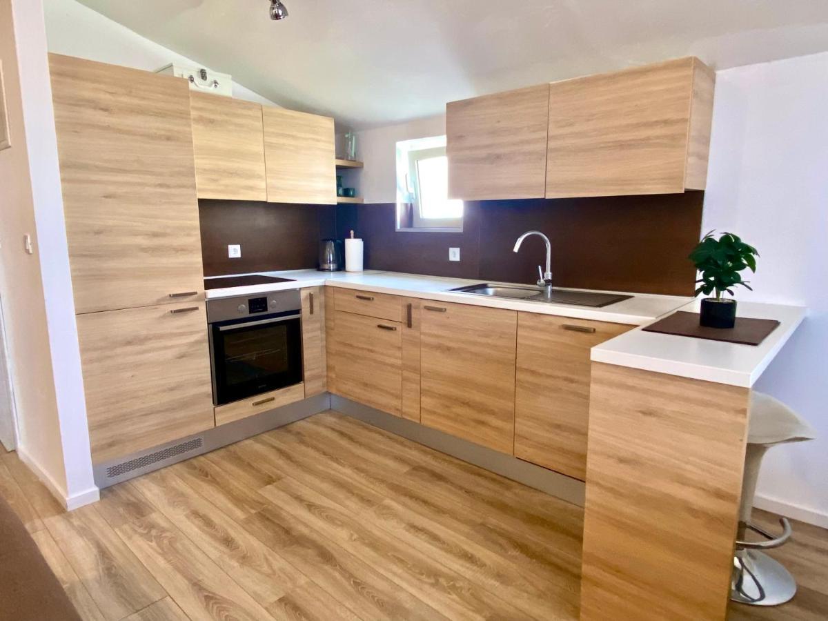ז'אבוריץ' Golden Apartments מראה חיצוני תמונה