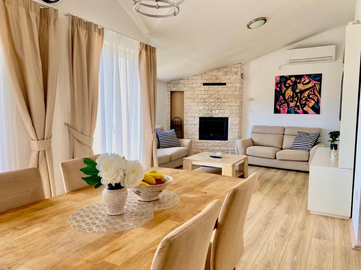 ז'אבוריץ' Golden Apartments מראה חיצוני תמונה