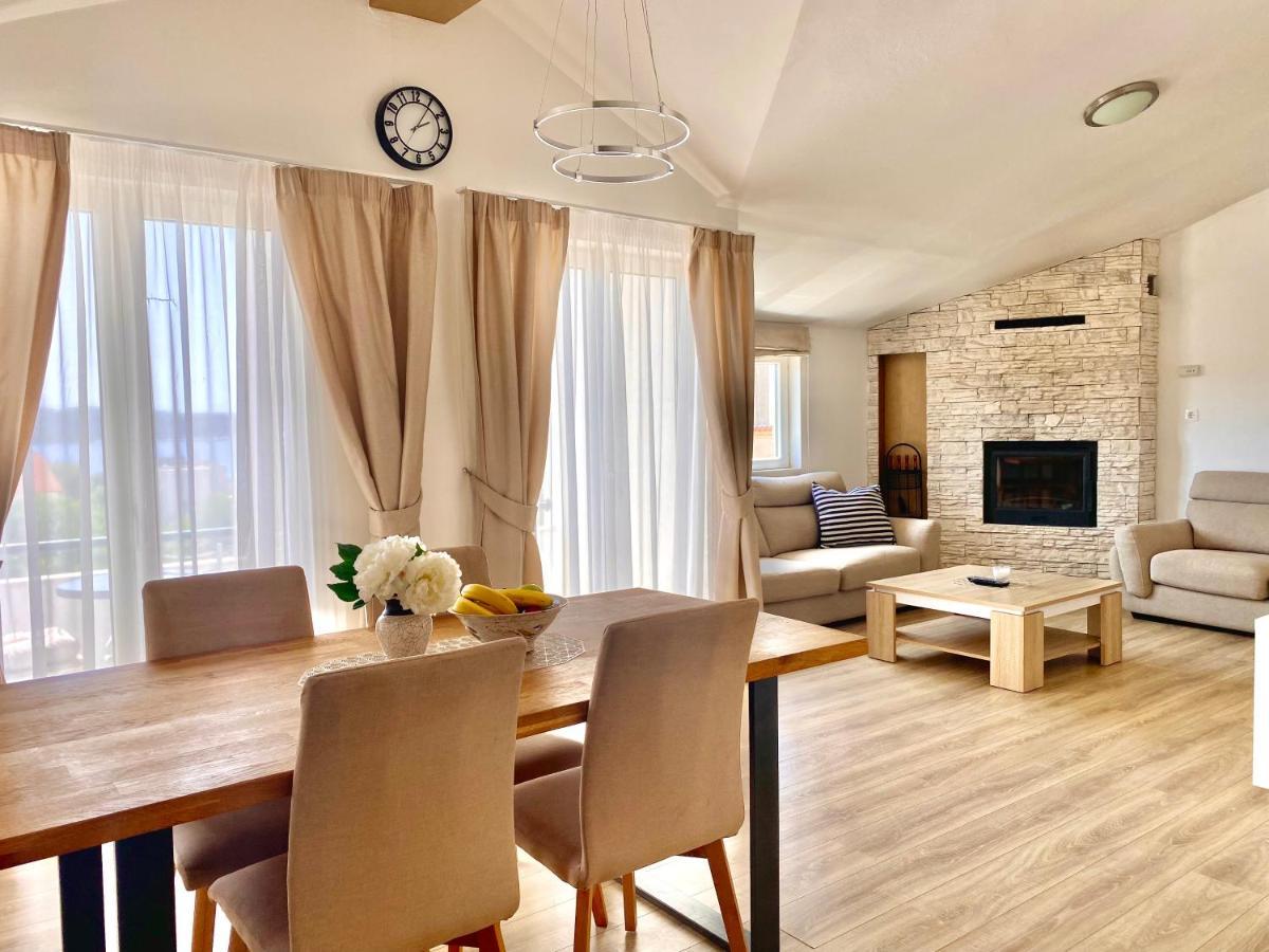 ז'אבוריץ' Golden Apartments מראה חיצוני תמונה