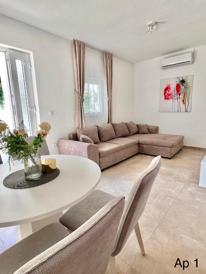 ז'אבוריץ' Golden Apartments מראה חיצוני תמונה